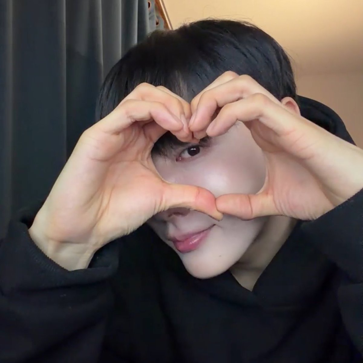 fasjong's tweet image. 연말도 내년에도 웅이와 함께~😻