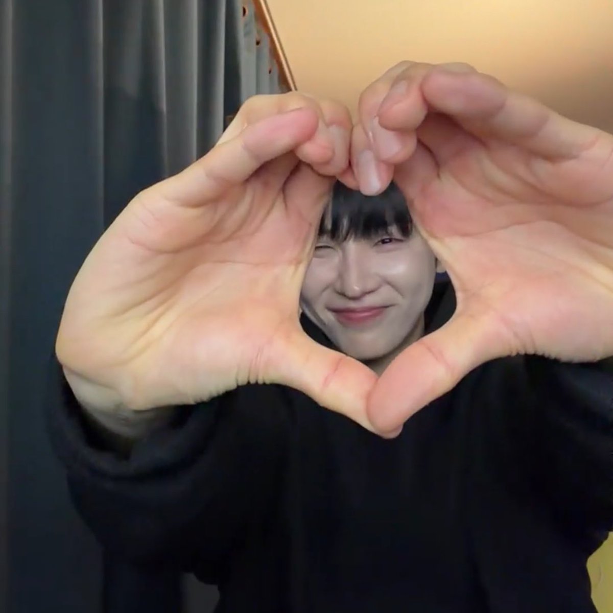 fasjong's tweet image. 연말도 내년에도 웅이와 함께~😻