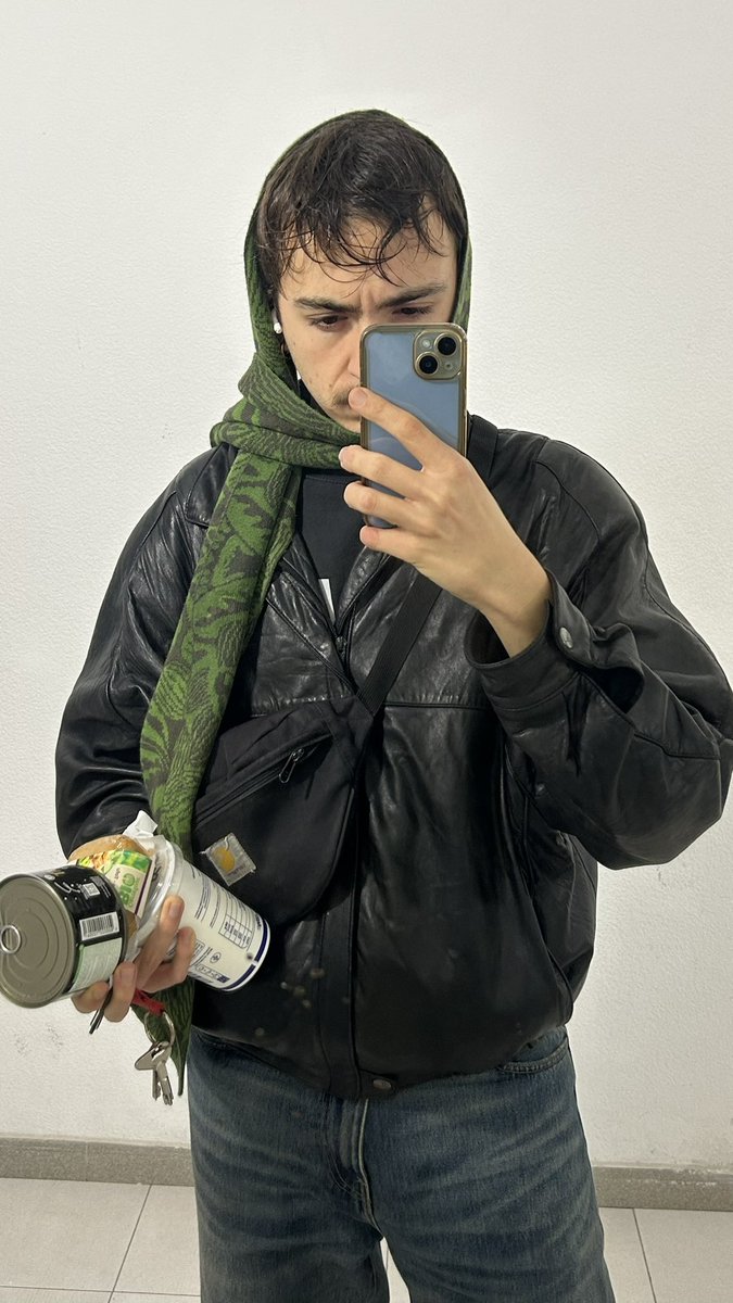Jon tweet media