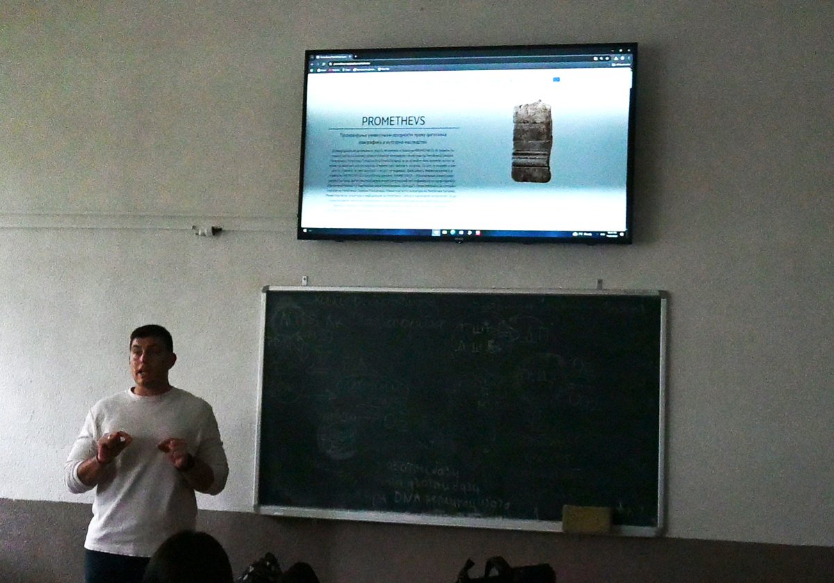 epi_prometheus's tweet photo. On November 25, a special dissemination workshop for the PROMETHEUS project was held at Dr. Jovan Kalauzi Municipal Secondary Medical School in Bitola. The event brought together secondary school students for an engaging, hands-on introduction to the project's digital platform. https://t.co/ePJWXm4b9O