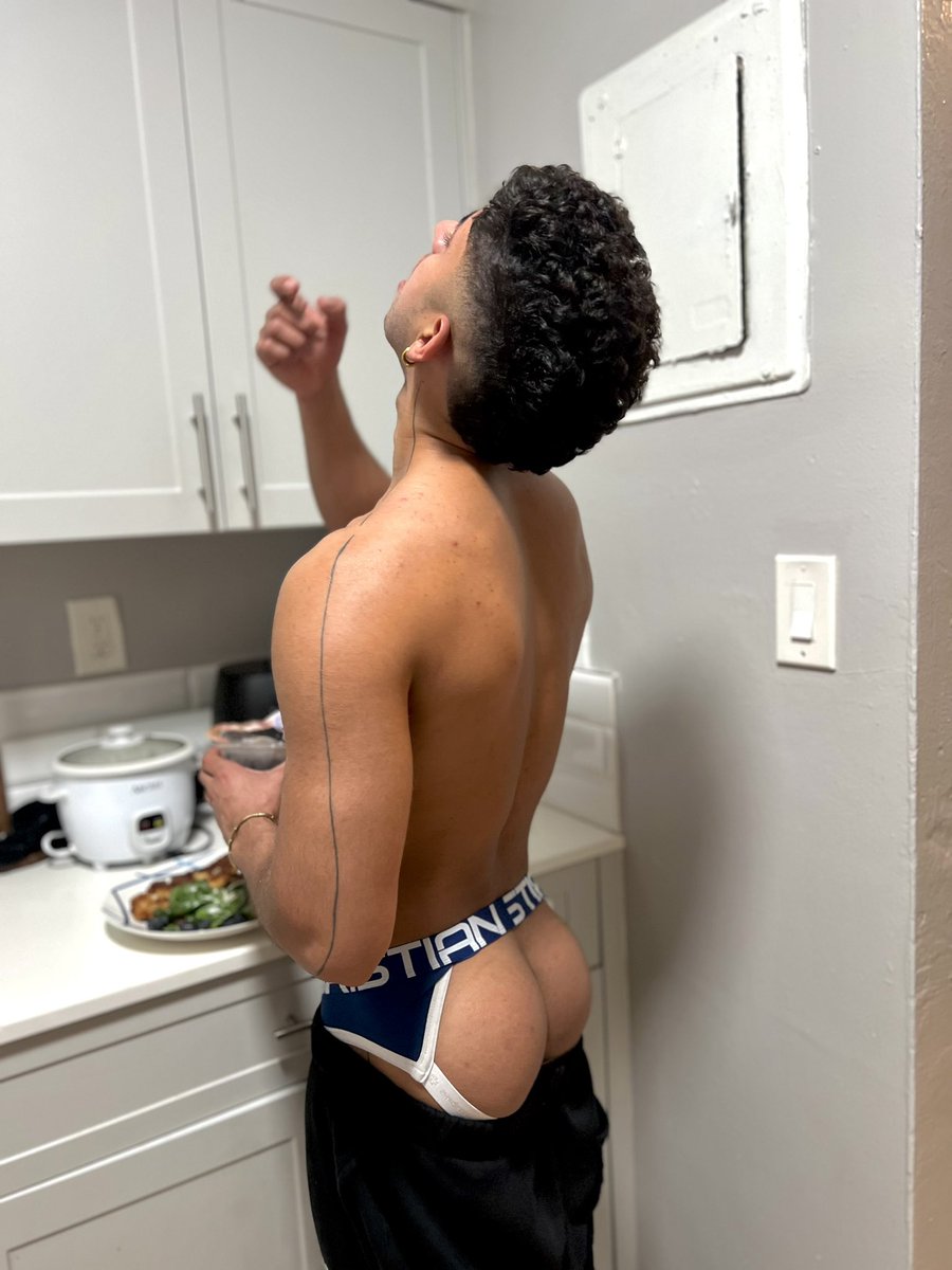 alex.cfr tweet media