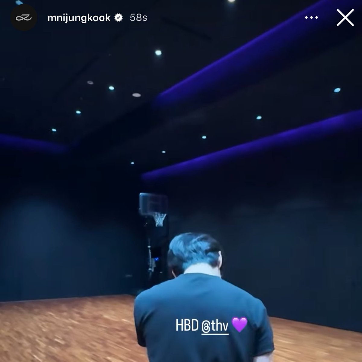 kookvtwins's tweet image. 🐰on instagram                  🐰on weverse                             
“HBD @/thv 💜”             “Happy Virthday👏”