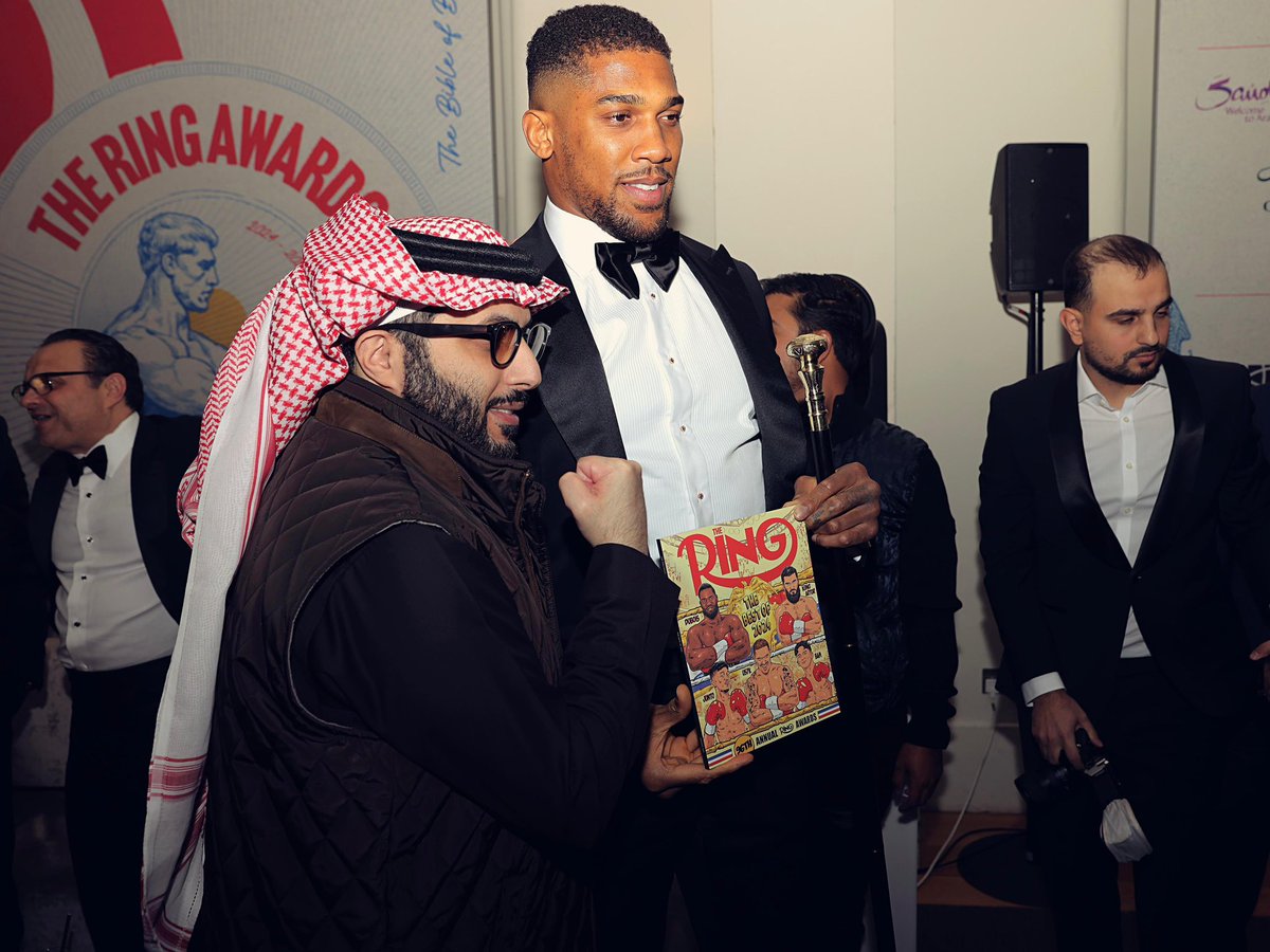 Turki_alalshikh's tweet image. Thank God brother you are safe, and my condolences to the ones who passed away in this incident , and my sincere wishes to the injured people to come back healthier and stronger 🙏🏻❤️