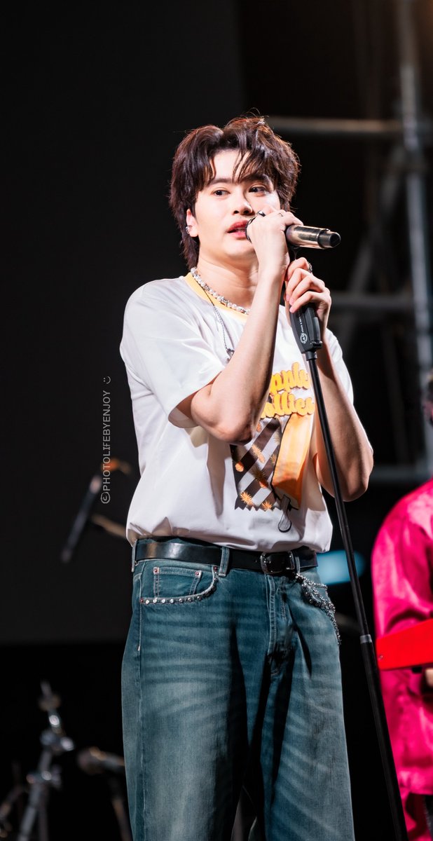 2523Janny's tweet image. _มาเติมรอยยิ้มและพลังในการใช้ชีวิต :)

29.12.2025 | Samyan Mitrtown
#ลานนมสามย่าน2025xNONTTANONT
#NONTTANONT
#photolifebyenjoy