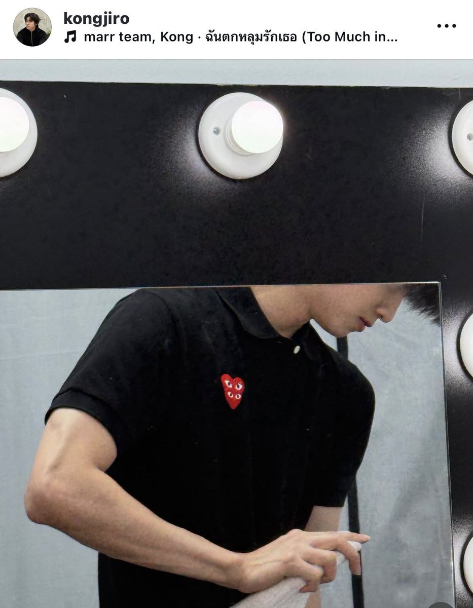 baethojiro's tweet image. ก็ยังคงเป็นเเอค * kongjiro * เหมือนเดิมทิ่ถ่ายพี่โทออกมาได้หล่อได้ขนาดนิ่ ไม่เเปลกเลยทิ่ก้องจาชอบอวดความหล่อของเเฟนอยู่บ่อย ๆ เพราะถ้ามีเเฟนเป็นหนุ่มตี๋ทิ่หล่อขนาดนิ่ จะอวด 24 / 7 เยยคนทิ่มีหนุ่มตี๋เป็นของตัวเองหน่ะ (♡)
