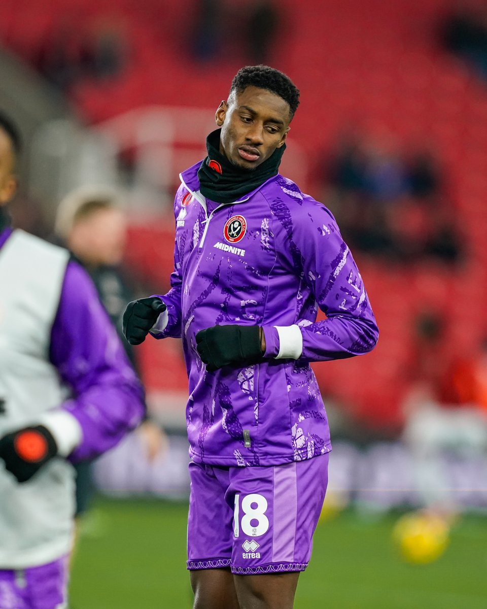 SheffieldUnited's tweet image. Warm-ups. ✅

@One2CallUK 🏃