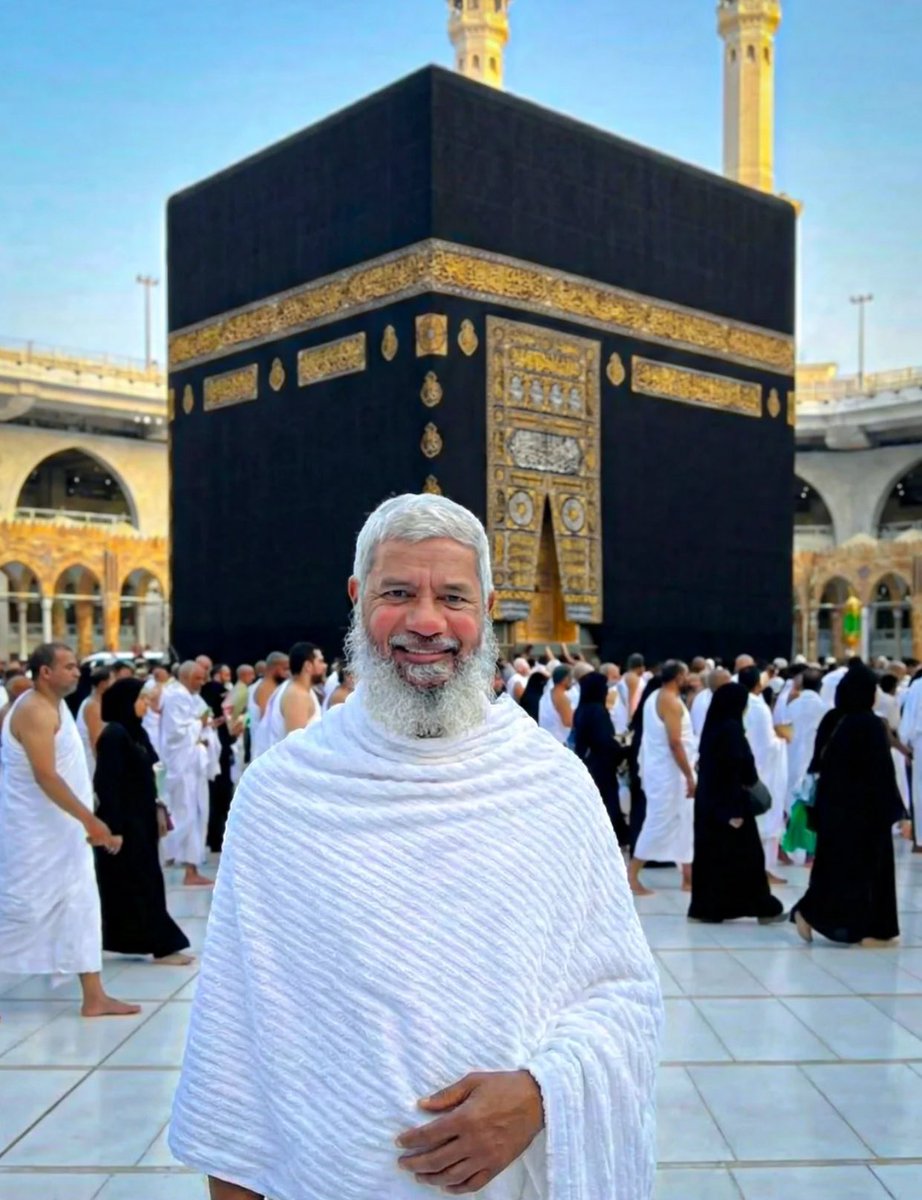 UK_Moyi's tweet image. This man made a significant contributions to Islam. He converted millions of Christians to Islam.

May Allah bless him, here and hereafter.