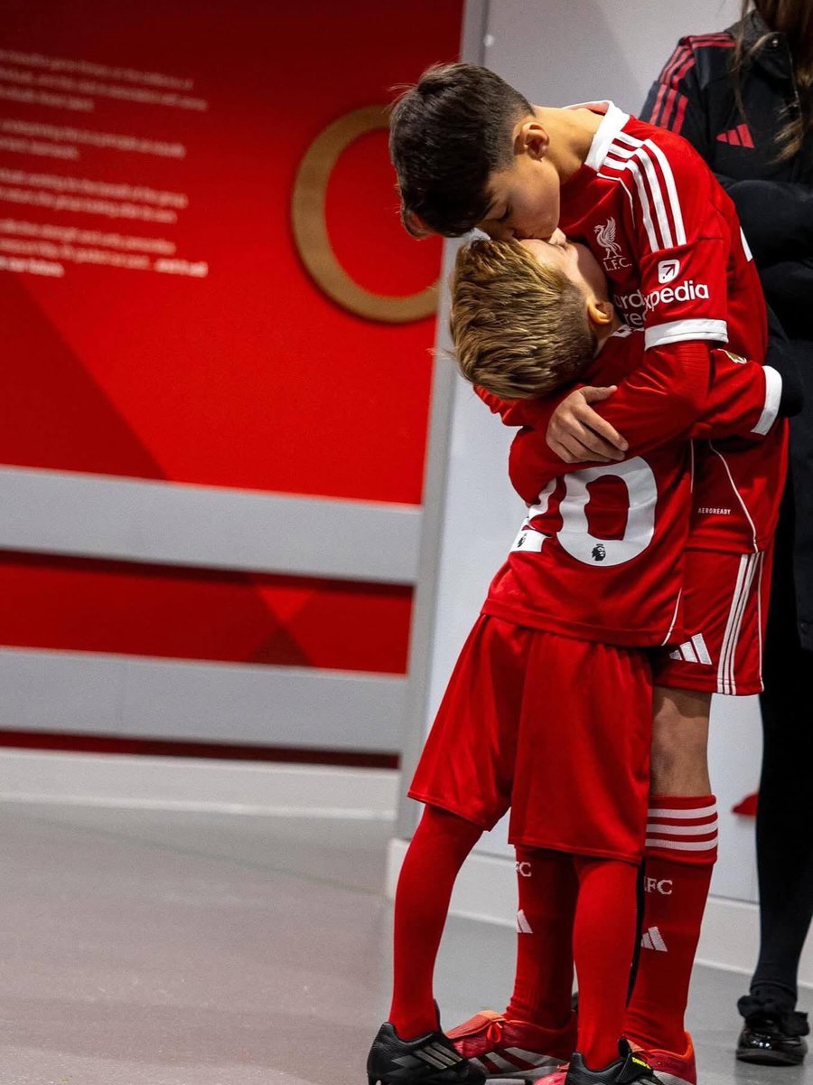 Some things mean so much more than football! 

❤️2️⃣2️⃣

#YNWA #LFC