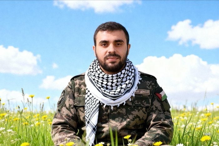 Kardeşim... #EbuUbeyde
Peygamber efendimize komşu olasın. 

“İnnâ lillâh ve innâ ileyhi râciûn.”