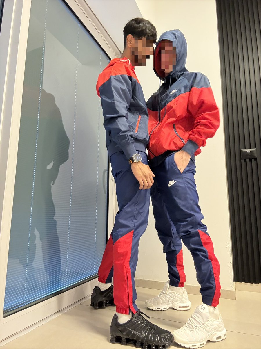 Nik.sneak tweet media