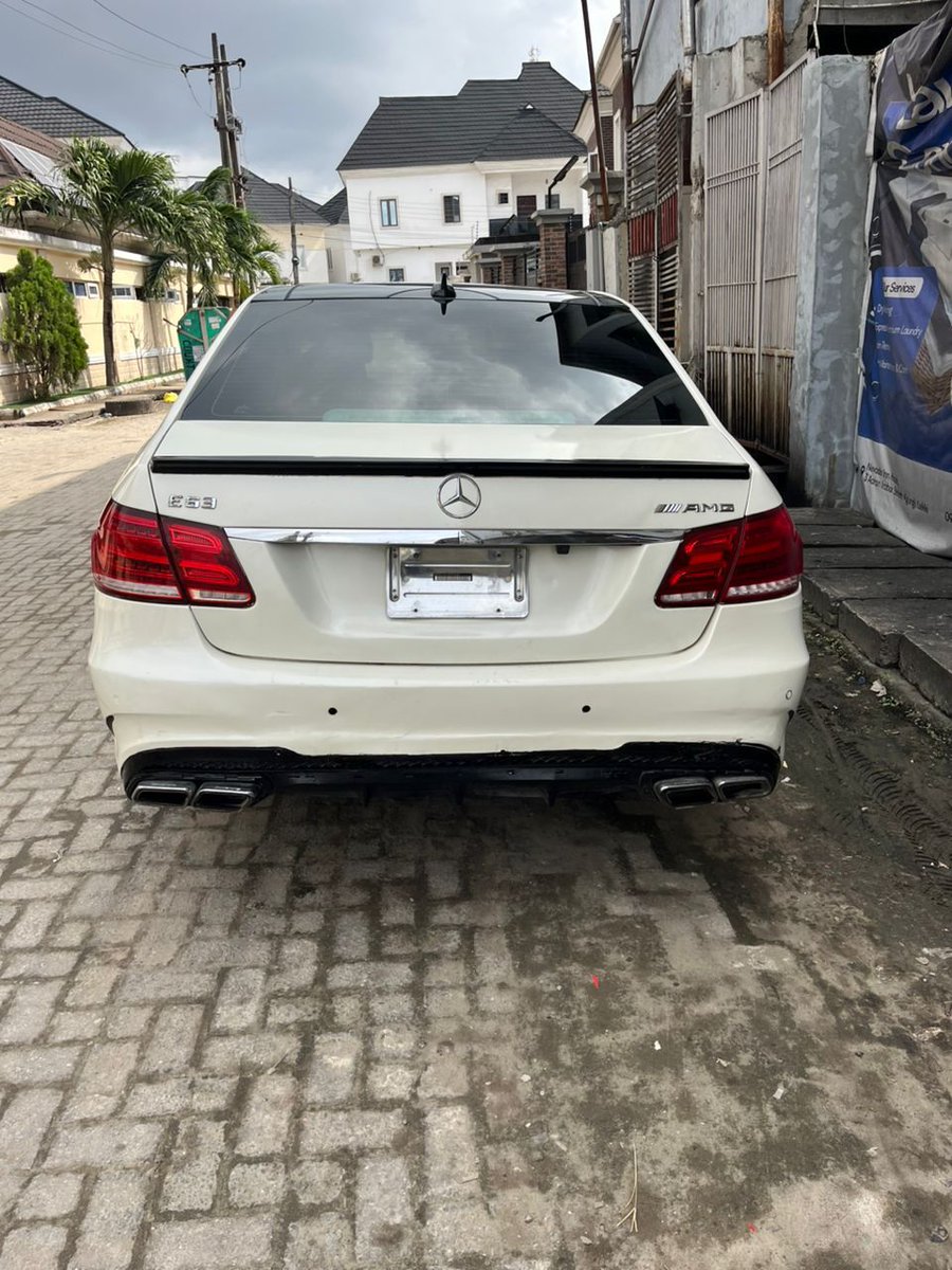 TuzyDavid's tweet photo. •2013 AMG Mercedes Benz Es350 🚘

•Andriod Screen || Reverse Camera 📸
•Beautiful Leather interior 💧
•Full Pano roof ☑

•Excellent Working Condition 💯

•Location : Lekki - Lagos 📍
•Price : 8.7m 💰
•Contact : 📞 08100894157

#anthonyjoshua
#ogunstate https://t.co/ttTkrKBNpF