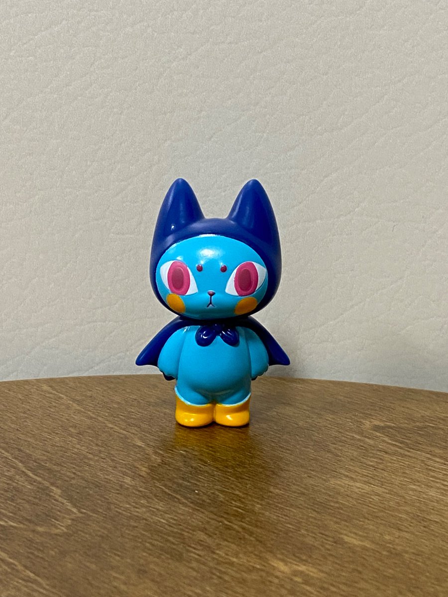 kaekkut's tweet photo. #VAG 45の、 #BADMEAW 。��い子が来てくれました。かわいいな。センターの子も欲しいなあ。 https://t.co/vTs0SAfCgh