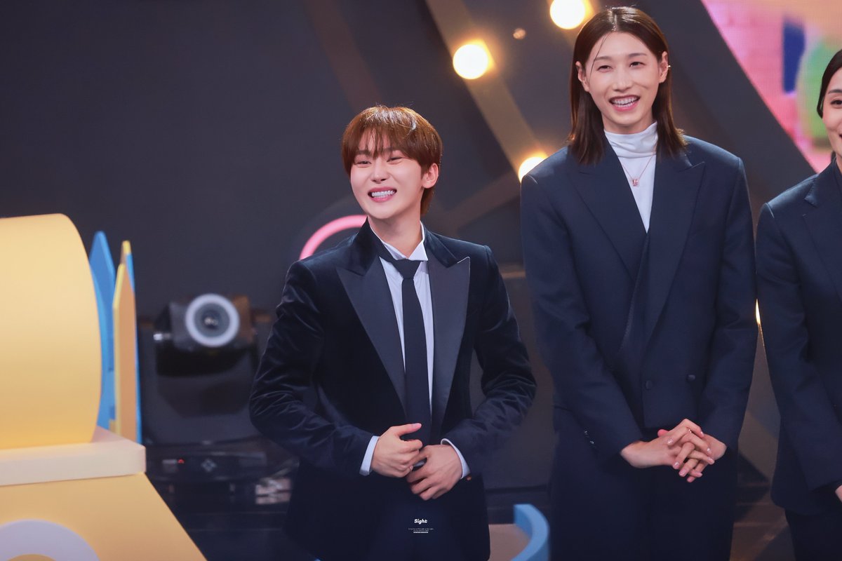 251229
🥹🧡
#부승관 #승관 #SEUNGKWAN #スングァン 
#세븐틴 #SEVENTEEN