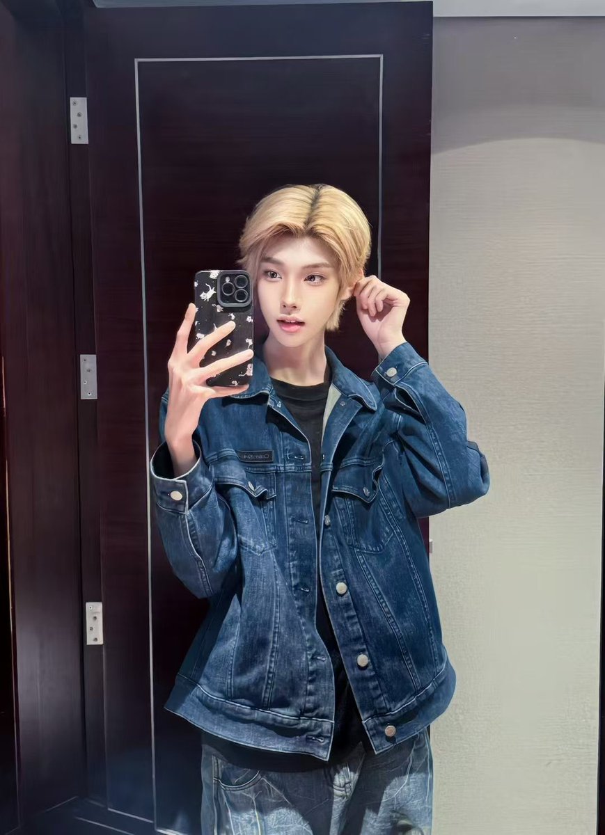 仔仔 男模版
坐标 江浙沪
全国可空🪂
喜欢主页QQ联系