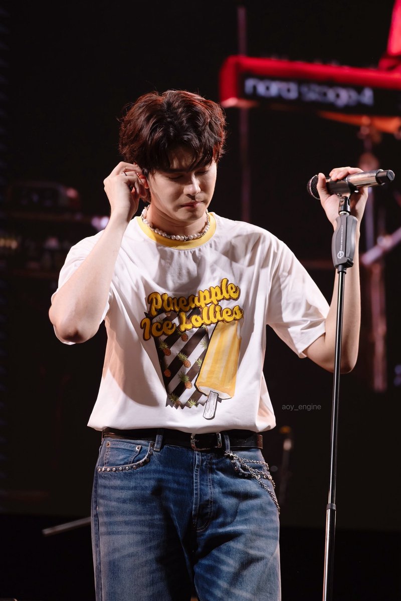 aoy_engine's tweet image. ไม่ว่าพรุ่งนี้จะเป็นยังไง .. ใจฉันจะตามเธอไปทุกๆแห่ง 🤟🏻

29.12.2025 • Samyan Mitrtown
#ลานนม2025xNONTTANONT
#NONTTANONT