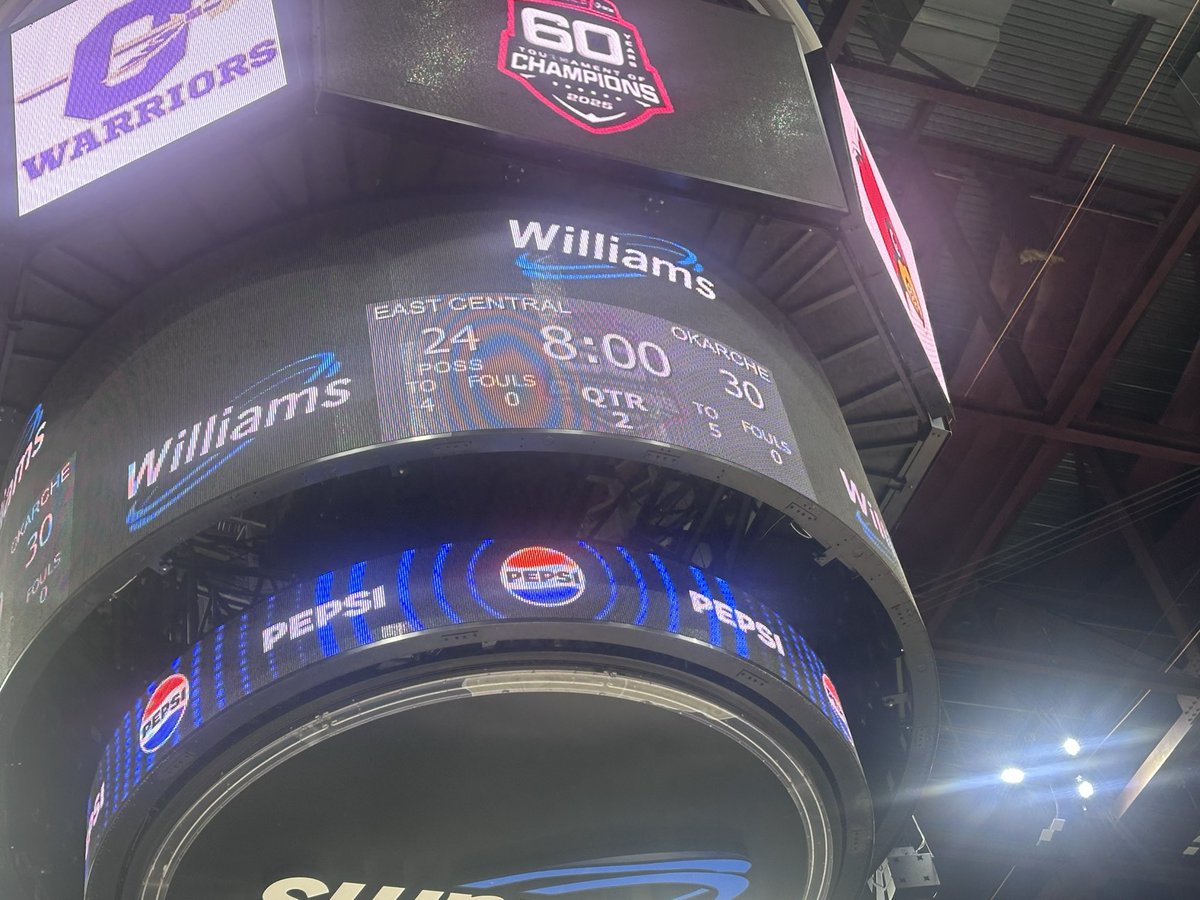 RL_HoopsOK's tweet photo. End of 1st quarter between @OkarcheWarrior VS @EASTCENTRALBALL and we are getting into a nice back and forth #ReceuitlookOK https://t.co/btzgOKY5jO