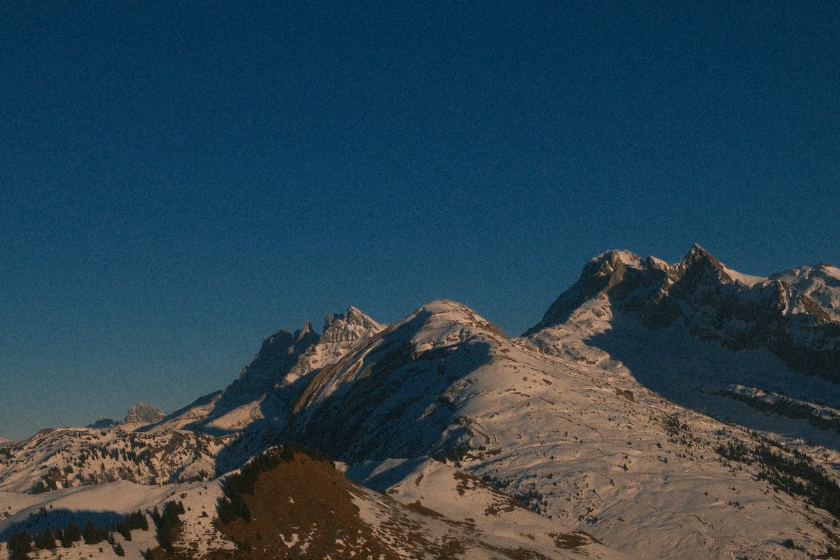 _Tppl1's tweet photo. today i walked in the Chablais range, French Alps https://t.co/SxyUxDTPXW