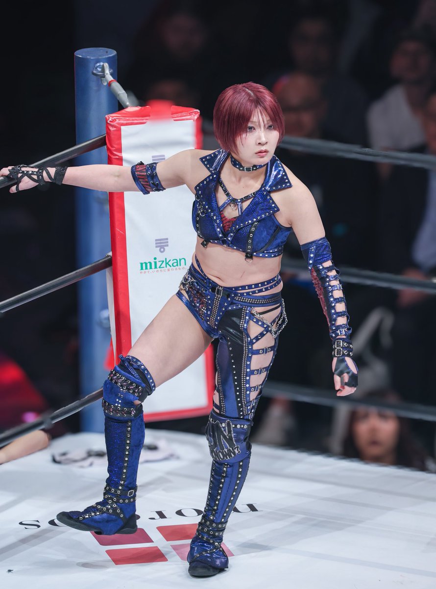 tomo_REstart_'s tweet photo. 2025.12.29　両国国技館
新コス👍
#安納サオリ
#STARDOM https://t.co/D7uPvoRD5i