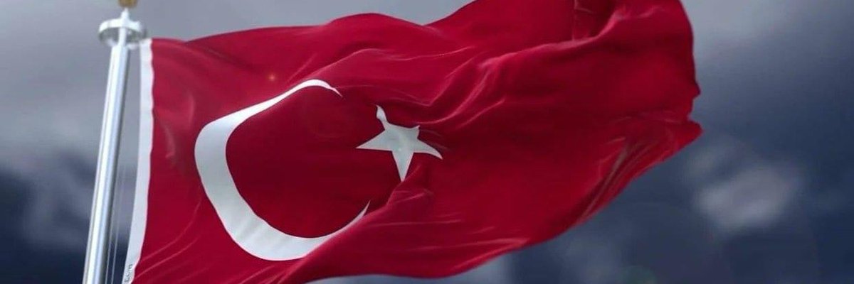 Yalova’da Deaş terör örgütüne yönelik gerçekleştirilen operasyonda Şehit Olan Kahraman Polislerimize Allah'tan rahmet, kederli ailelerinin, Emniyet Teşkilatımızın ve Milletimizin başı sağ olsun🇹🇷 

Yaralanan emniyet mensuplarımıza acil şifalar diliyorum.