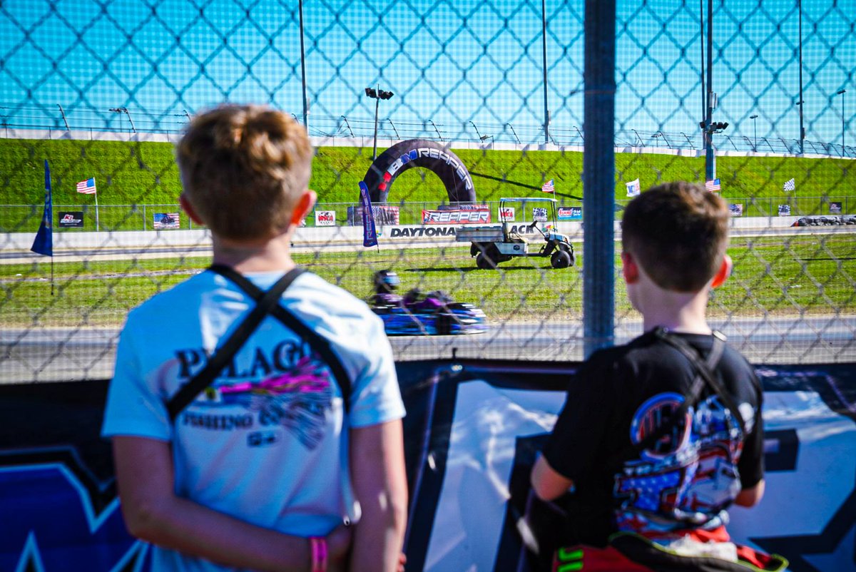 Pit Row TV tweet media