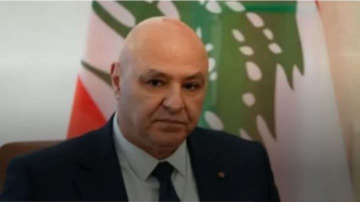 إلى فخامة #رئيس_الجمهورية العماد جوزاف عون

فخامتكَ وقَّعتَ على مشروع قانون الإنتظام المالي واستعادة الودائع مع أنه مخالف لفقرات الدستور الذي أقسمتَ أنكَ ستحميه، البند (١٥) والفقرة (و) منهُ.
أين قسمَكَ يا فخامة الرئيس؟
 #جمعية_صرخة_المودعين 

<a href="/LBpresidency/">Lebanese Presidency</a>