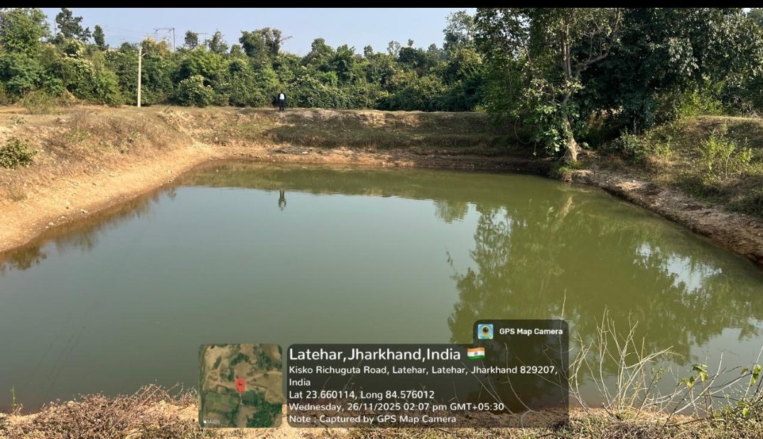 Vivek64440383's tweet photo. Water harvesting Structure in Latehar District of  Jharkand @jswmrdd @DoLR_MoRD लातेहार जिले में खेती के आधुनिकीकरण और किसानों की आय बढ़ाने का वाटरशेड PMKSY -2 अन्तर्गत Latehar जिला में क्रियान्वित कार्य 
#watershedmahotsavindia
#jharkhandwatershed
#PMKSY2
#DoLR
#rddjharkhand https://t.co/nqQ5Iew0HM