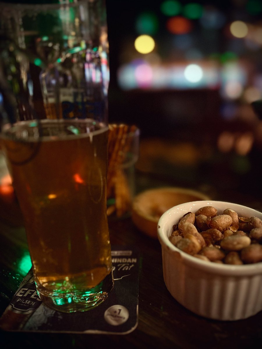 #Pazartesi akşamı Bira &amp; fıstık
