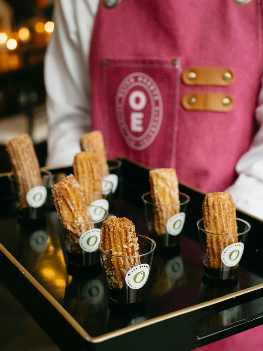 Golden, crispy, cinnamon‑kissed perfection — churros that steal the show 🙌🏼

Venue: <a href="/willowcreekkc/">willowcreekkc</a>
Photographer: <a href="/halliesigwing/">halliesigwing</a>
 
#kccateringcompany #kccaterer #kcweddingcaterer #kceventcaterer #kansascitycatering #oliveeventscatering #kcevents