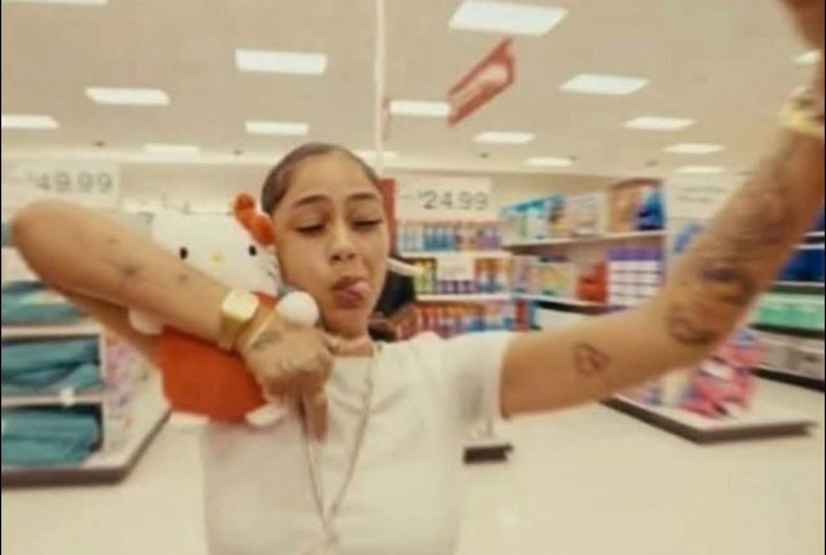 realbbymula's tweet image. Me living rent free in that hoe mind 😂