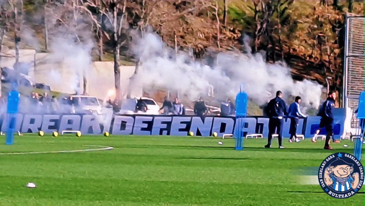 Dena ematen duenak alboan izango gaitu. 
Koloreak defendatu eta urte berriari egurra!

Ongi etorri Pellegrino🤝