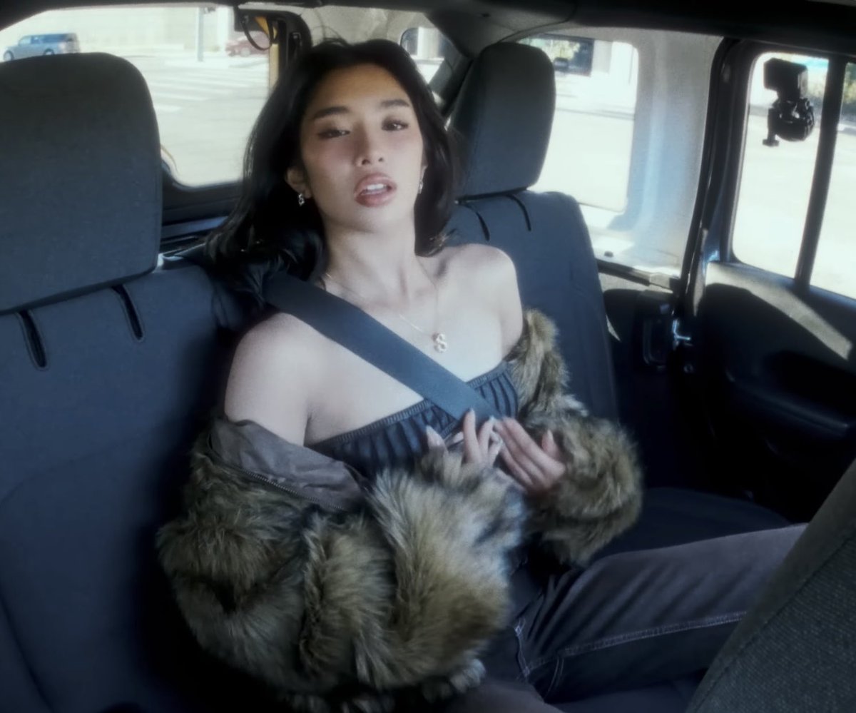 sophiadokatseye's tweet photo. atp we have seen sophia drive everything but a car and thats so funny to me like shes so serious about being a passenger princess im dead https://t.co/tbUJTmgnDL