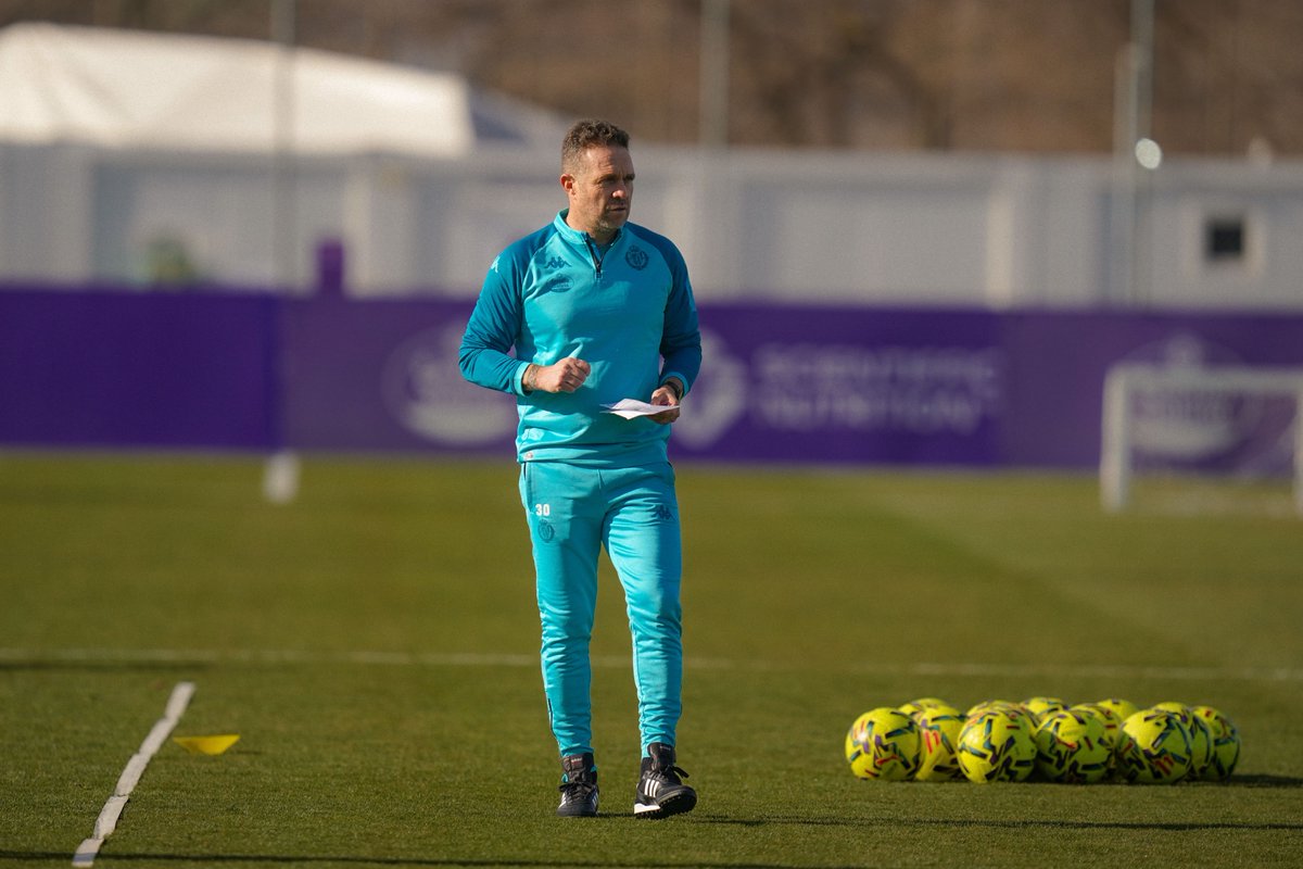 ℹ️ Finalmente, el míster ha programado una doble sesión a puerta cerrada para mañana a las 17.30 horas. El resto de la programación se mantiene. ¡Muchas ganas del sábado!
