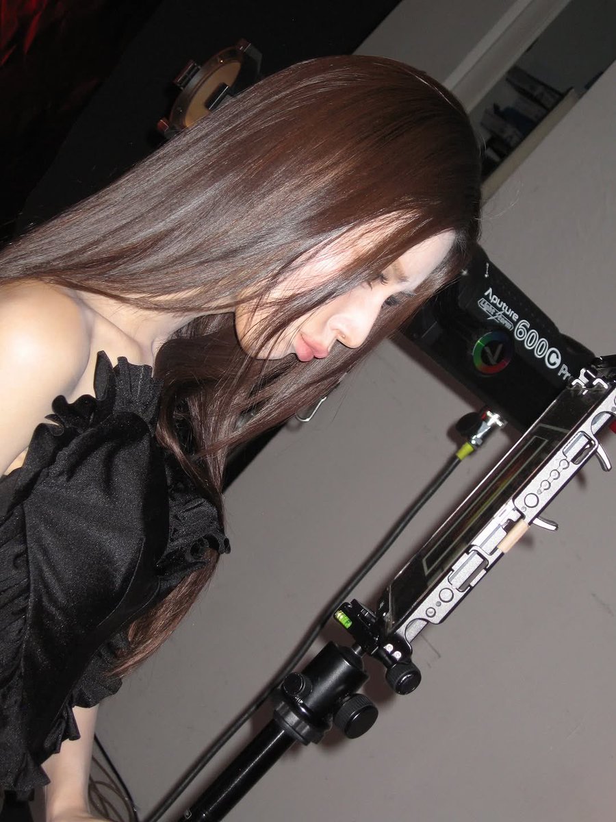 bblypixie's tweet image. Wide awake