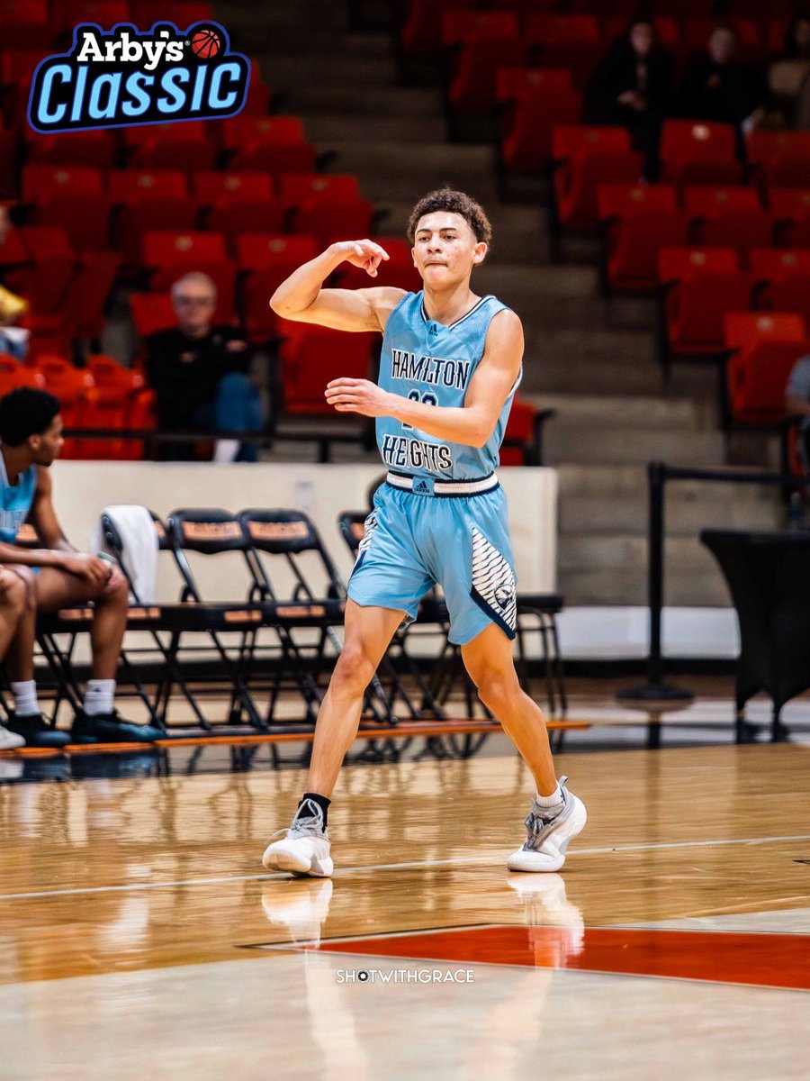 BIG SH🏀TS tweet media