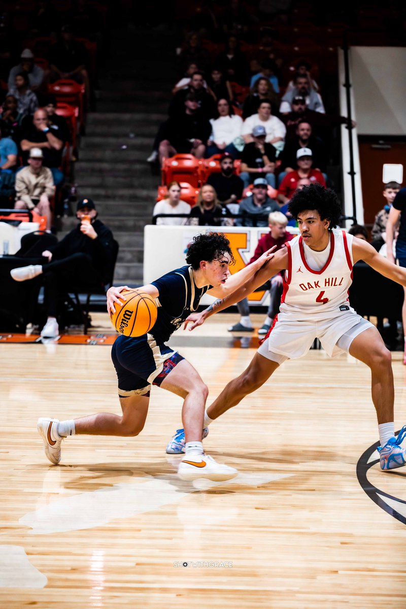 BIG SH🏀TS tweet media