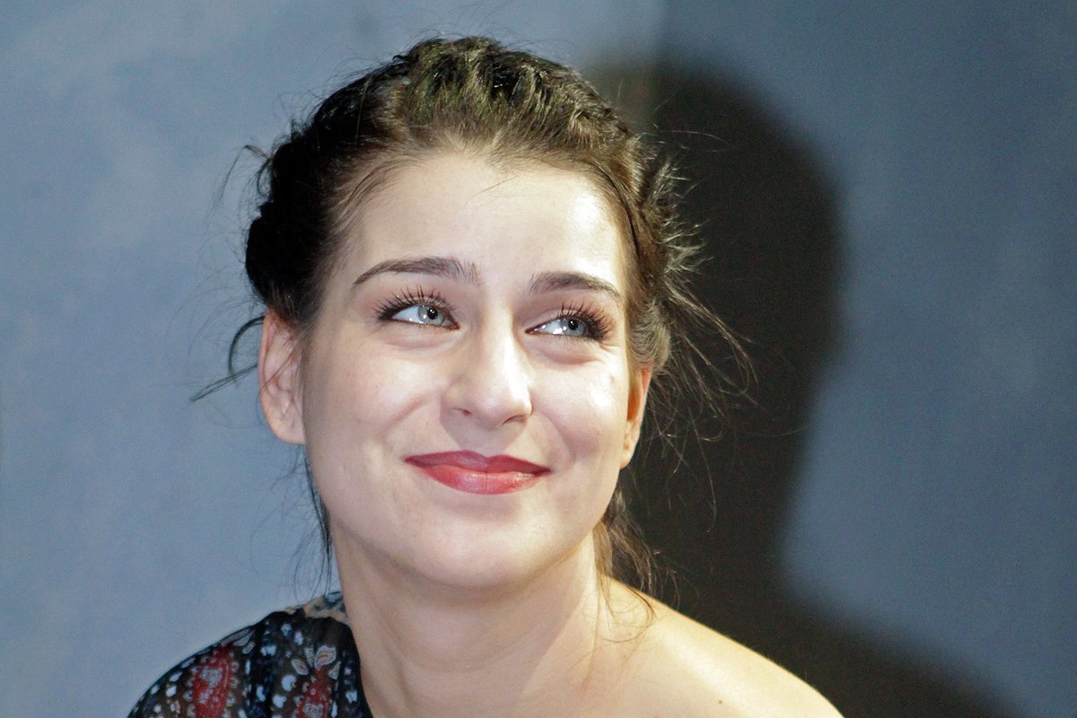 avantialui's tweet photo. La soprano Asmik Grigorian encabezará Carmen y cantará un papel de mezzosoprano este verano
Ronald Blum, The Associated Press (AP)
Artículo original: “Soprano Asmik Grigorian to lead ‘Carmen’ and sing mezzo-soprano role this summer”
https://t.co/n7Slkn2jmk https://t.co/UjtQkkAmMv