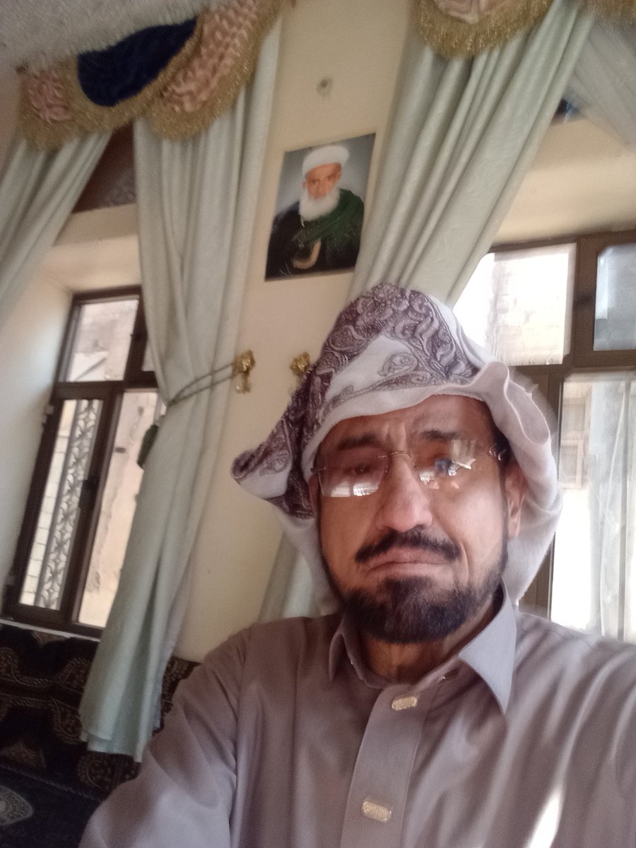 BdalmlkZaldyn's tweet photo. أقول  لجنوب اليمن كونو معالله جميعا أن تنصرو الله سينصركم فعليكم الإلتزام بما قاله الله وإلا الصميل سوف يعدل الاعوج https://t.co/vBz15bXWa2