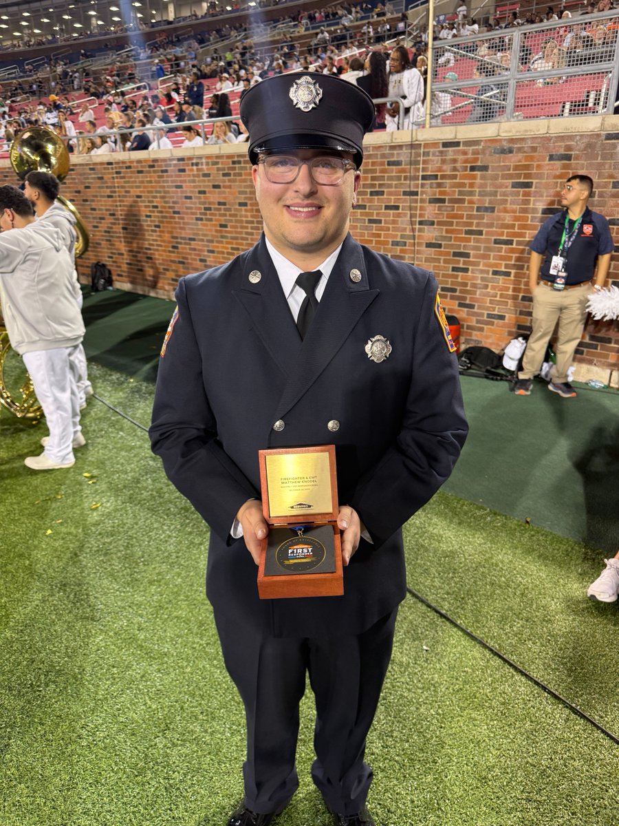 SERVPRO's tweet image. From kickoff to the final whistle, the SERVPRO First Responder Bowl was a proud and powerful opportunity to come together in honor of the dedication, sacrifice, and service of first responders and the families who support them every step of the way. SERVPRO is honored to continue…