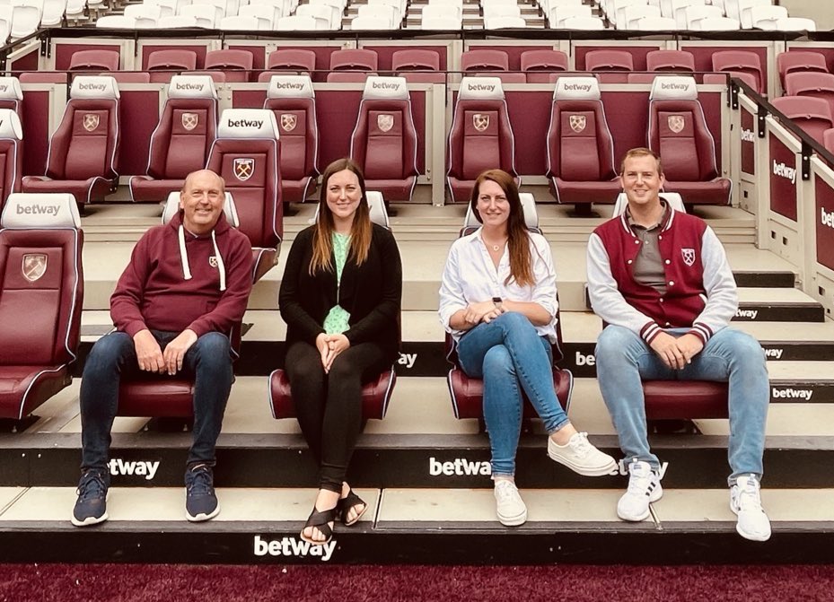 silvervexcebo's tweet image. I lost my Dad on Christmas Eve, after a brave battle with cancer. 

68 years feels far too short, but I’m so thankful I got him as my Dad for 39 years. 

He was the best.

If you’re lucky enough to still have yours, send him a message and tell him you love him. ❤️⚒️