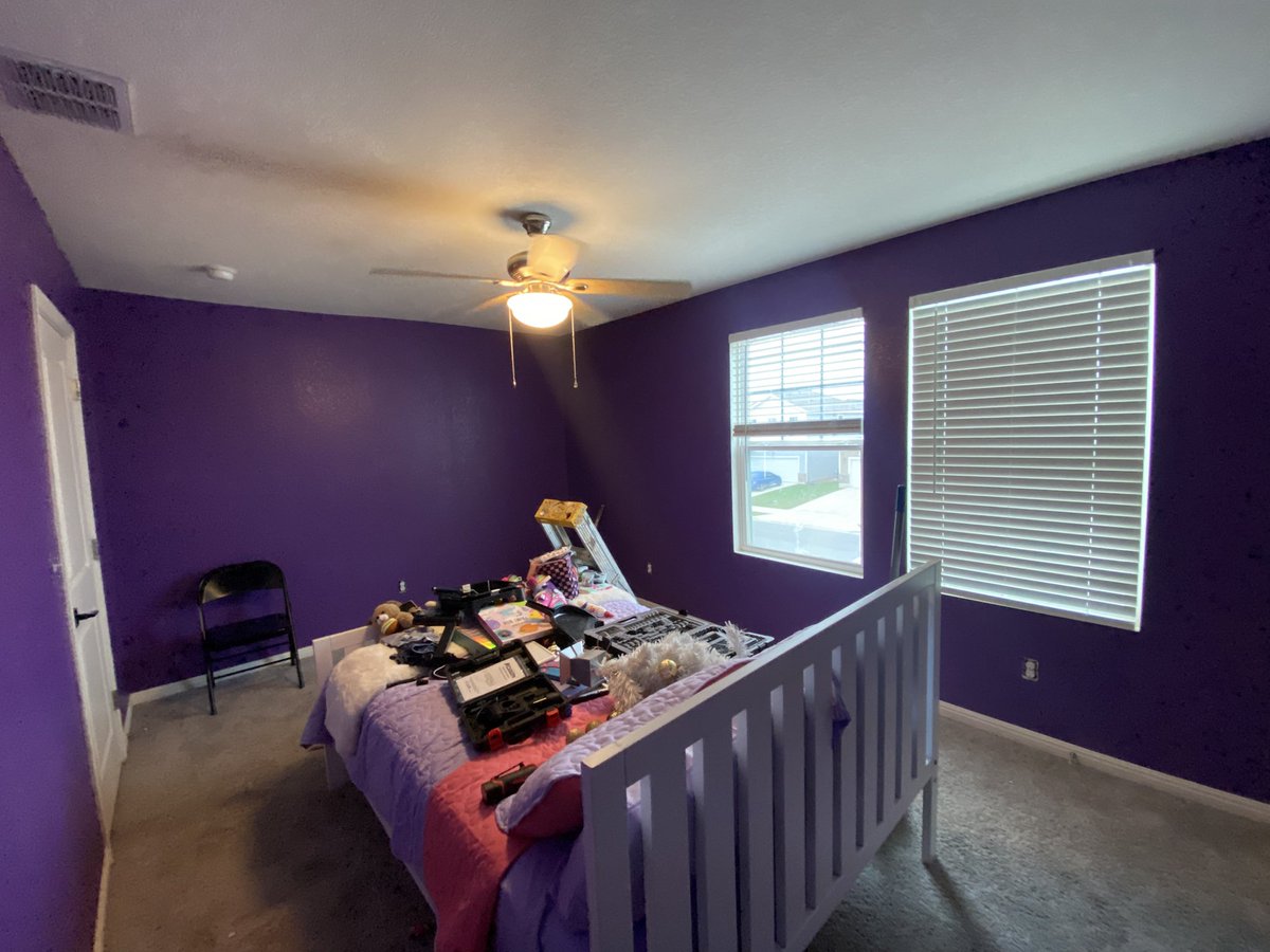 Edfleet75's tweet image. Don’t just stand there , grab a brush, 
you