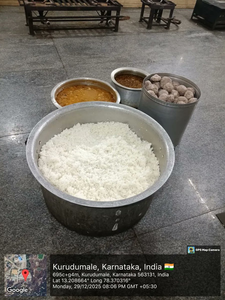 Krcrs397's tweet photo. Dinner  #SocialAudit_SWDMeals #SocialWelfare_Karnataka https://t.co/jNU0lDiaGP