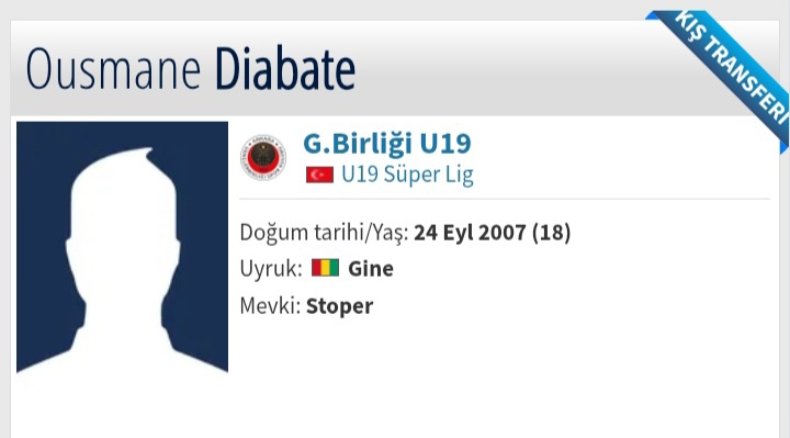 Bunu yeni gördüm...

🇬🇳 Ousmane Diabate'yi Mayıs'ta Senegal'de düzenlenen ve Batı Afrika'nın bazı değerli akademilerinin katıldığı Challenge Cup'ta izleyip raporlama gereksiniminde bulunduğum tek oyuncuydu.  6-8 olarak oynama yönlülügüne sahip, mücadeleci ve belli bir seviyede