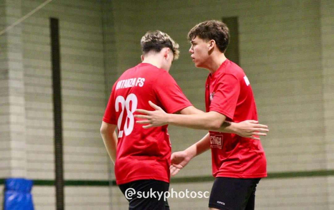 MatanzaSala's tweet photo. #VAMOSMATANZATENERIFE
JUVENIL:
📸 Imágenes de la 13ª jornada de División de Honor correspondientes al encuentro entre @MatanzaSala y @IberiaToscal
ℹ️ Fotografía: @sukyphotosc
¡CRECEMOS CONTIGO! 💪🏻😈
¡VAMOS MATANZA TENERIFE!💚♥️
#CrecemosContigo #CanteraMatanzaFs #RFEF #FIFT https://t.co/ia367NMYOt