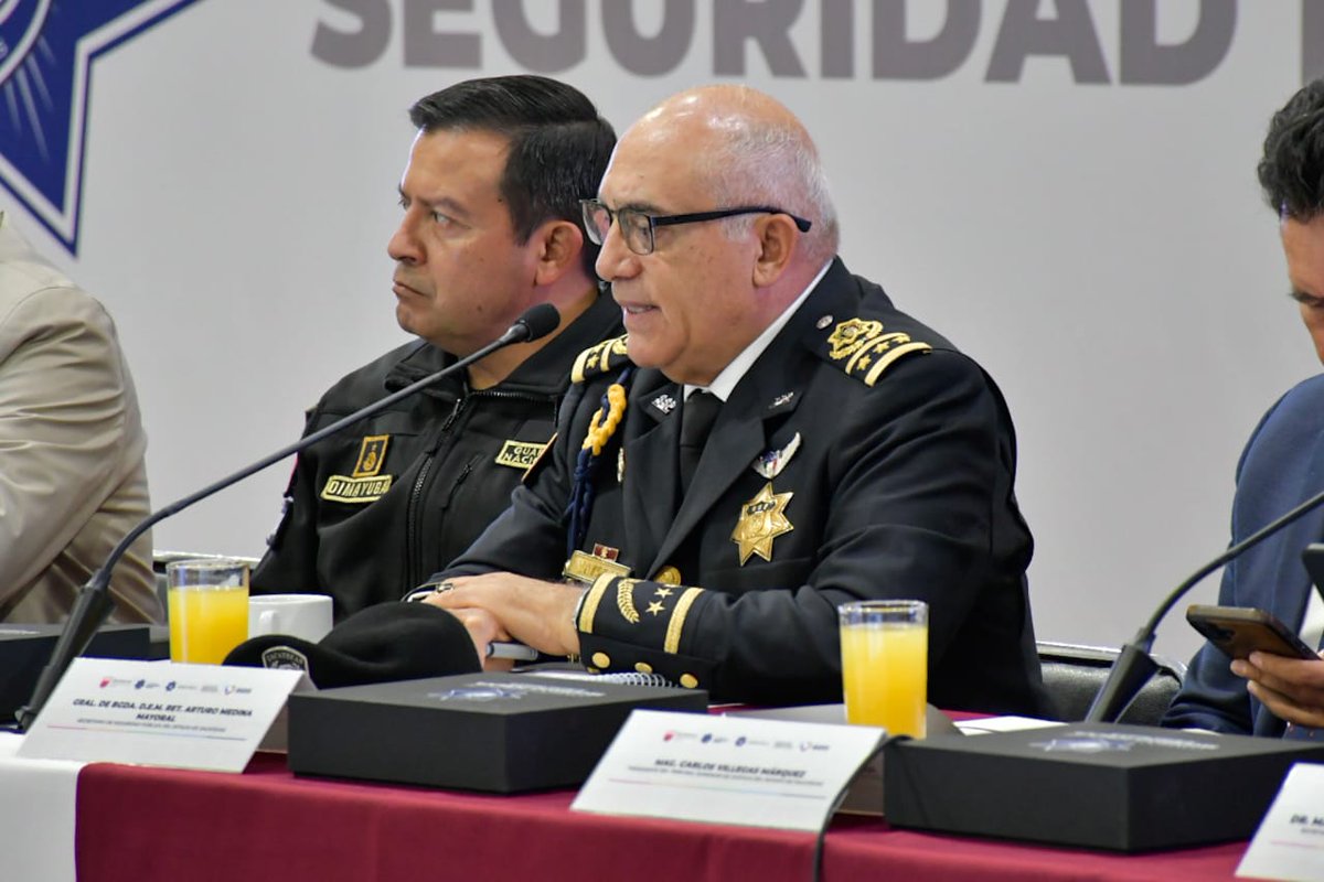 Junto al Gobernador del Estado, David Monreal Ávila, el Secretario de Seguridad Pública, Arturo Medina Mayoral, participó en la XI Sesión del Consejo Estatal de Seguridad Pública, un espacio fundamental para la coordinación y el fortalecimiento de las estrategias en la materia.