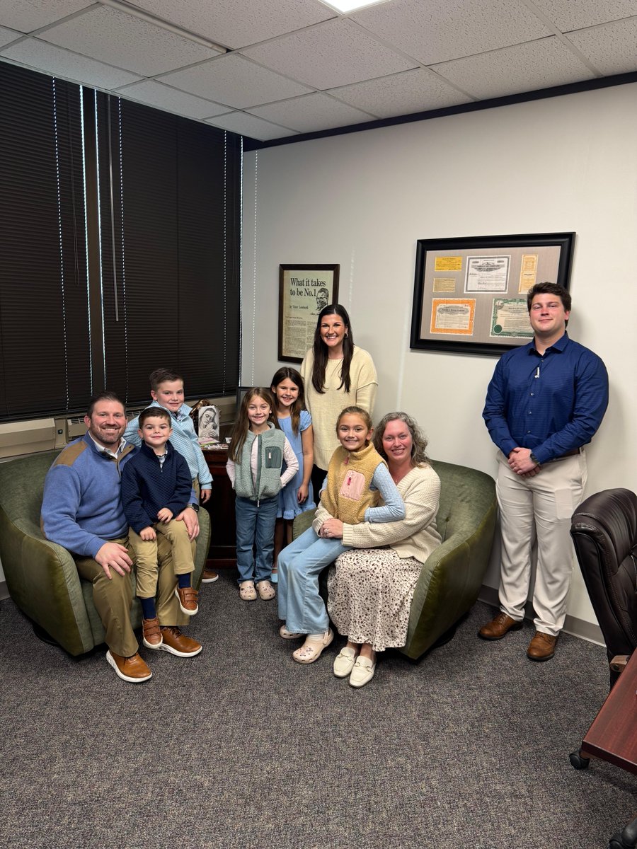 23bbourgeois's tweet photo. Another successful "Kid Work Day" was had today despite missing a few kiddos this year! We started with a fun breakfast before going to the office for a financial literacy lesson. We ended with fun and games!
#TeamBourgeois
#FinancialLiteracy
#StartEmYoung https://t.co/Fx7mVJ6VNR