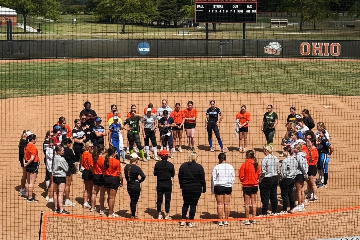 Summer Collins tweet media