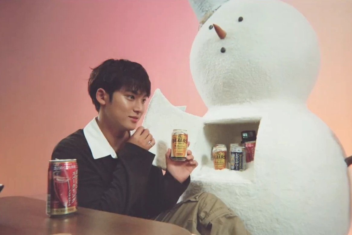 clickdemuse's tweet image. ㅤ
  
[ 🔔 #PIKATION ]
   
𝗔𝗟𝗗𝗥𝗜𝗖 created a post!
    
“Hi Pika, happy holiday! It almost the end of year, did your 2025 resolution doing well? 

Apologize for lately check-in here. I just finished filming &amp;amp; trying my new retro camera. The filter is cute, isnt it?”
   
 ㅤ