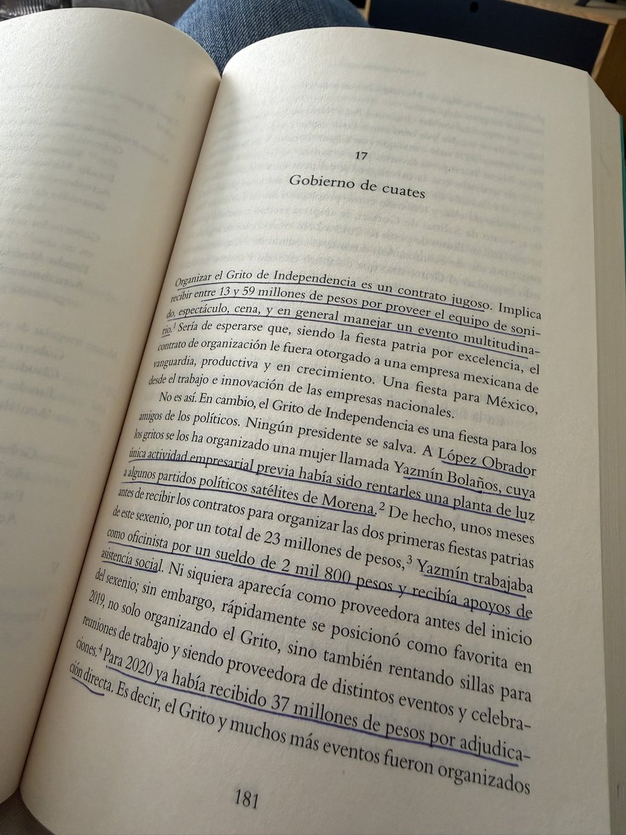 Gobierno de cuates 🫵🏽
López Obrador no fue la excepción. La organizadora del grito de idependencia en su gobierno pasó de ser oficinista con 2mil pesos de sueldo a recibir $37mdp por adjudicación directa por organizar eventos. ¿Claudia será diferente? #noesnormal