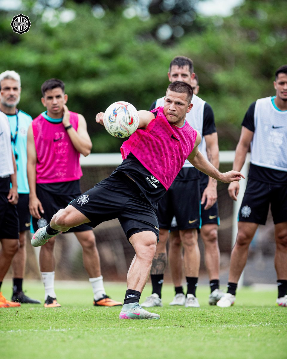 Club Olimpia tweet media