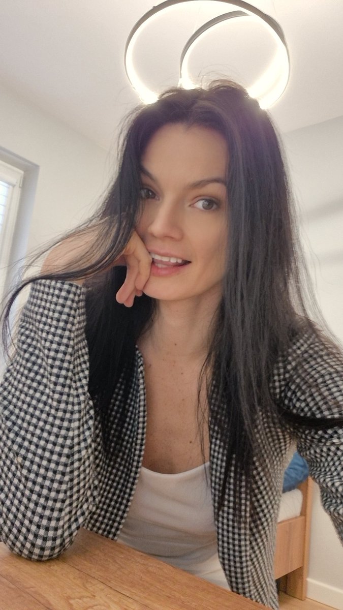 Marta Peonly tweet media